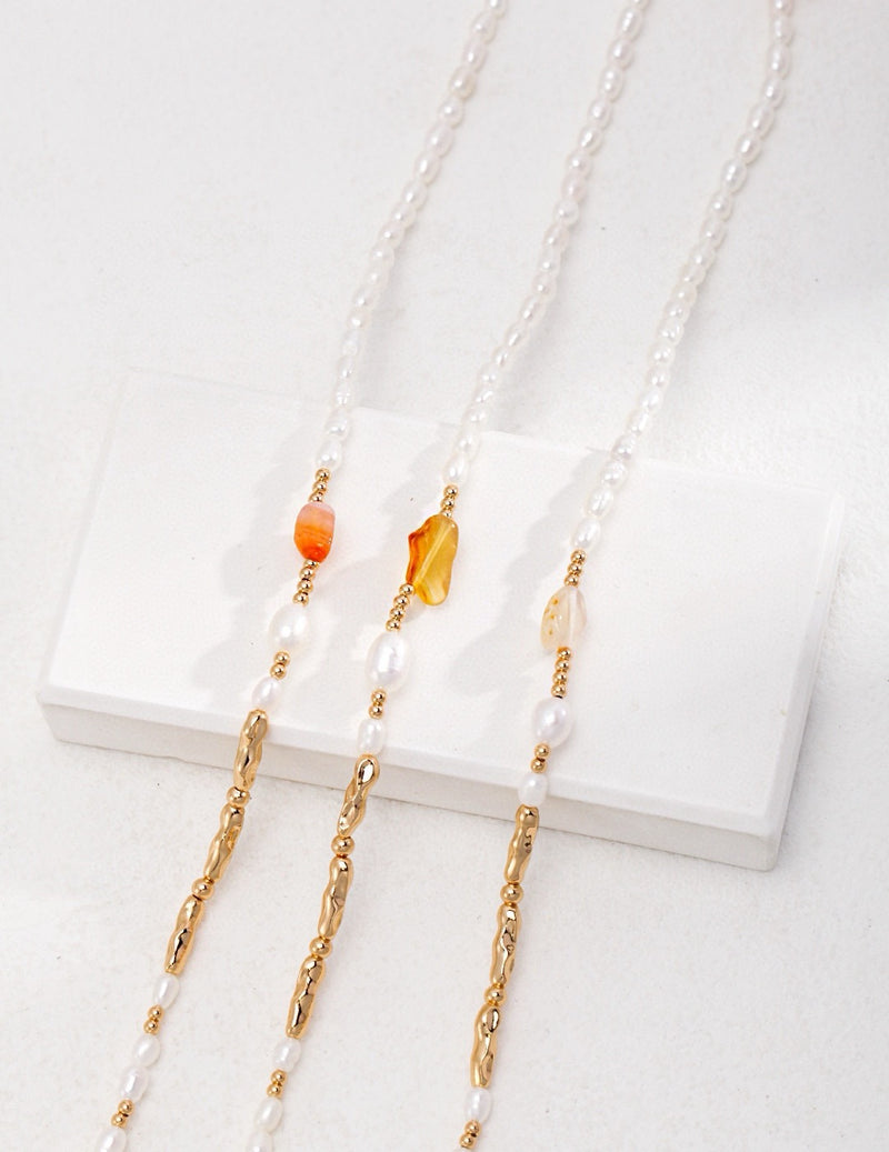 Pearl Necklace with Carnelian and Tiger's Eye Pendant