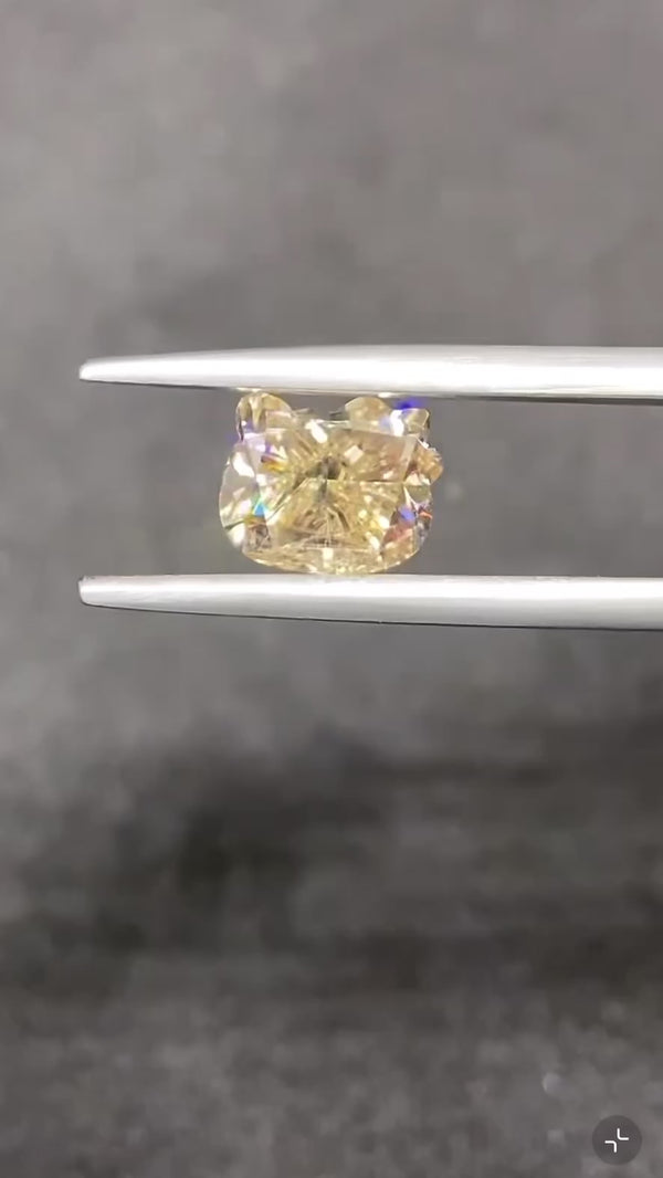 Hello Kitty Cat Cut Lab Diamond (Please contact)