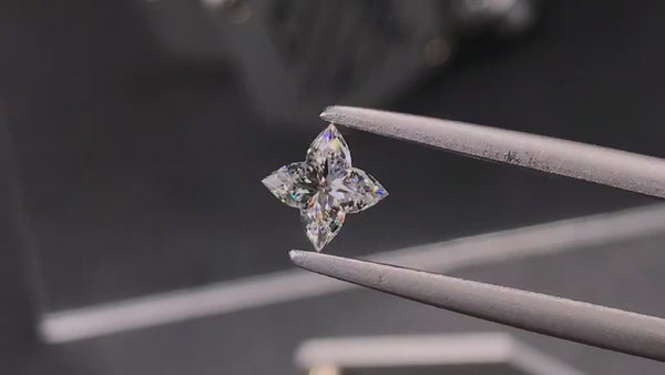 LV Monogram Star Cut Lab Diamond (Please contact)