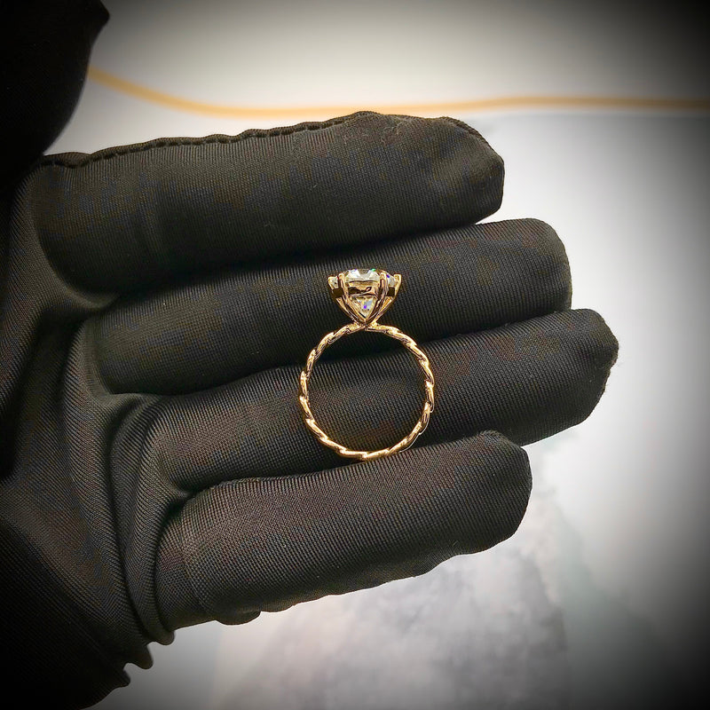 Sale - 5ct Naomi Oval Twisted Cable 18k gold Solitaire Moissanite Engagement Ring