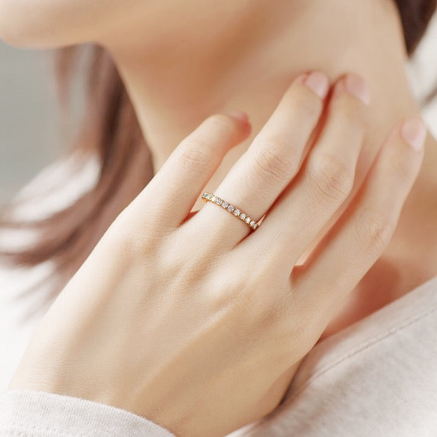 11-Stone Round Moissanite Wedding Band