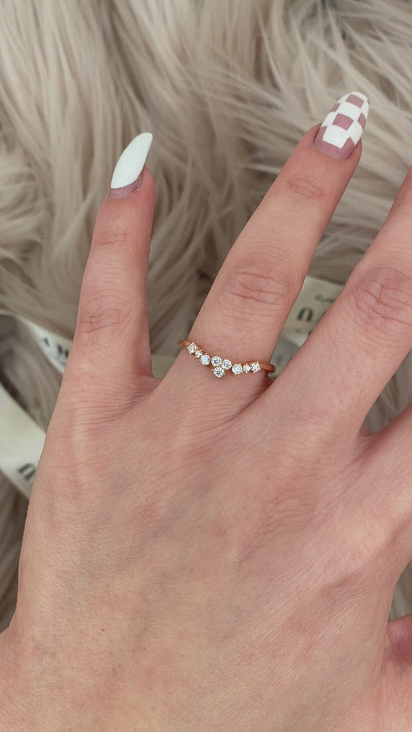Aurora - Tiara Guard Moissanite Wedding Band